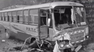 Patiala ‘ਚ ਤੜਕਸਾਰ PRTC ਬੱਸ ਅਤੇ ਸਕਾਰਪੀਓ ਕਾਰ ‘ਚ ਭਿਆਨਕ ਹਾ+ਦ+ਸਾ