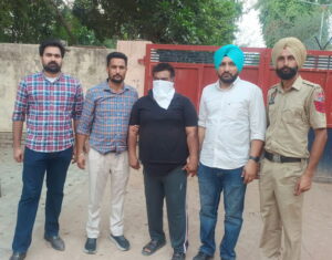 ਰੇਲਵੇ ਦਾ ਸੀਨੀਅਰ ਸੈਕਸ਼ਨ ਇੰਜੀਨੀਅਰ 40,000 ਰੁਪਏ ਰਿਸ਼ਵਤ ਲੈਂਦਾ ਵਿਜੀਲੈਂਸ ਨੇ ਕੀਤਾ ਗ੍ਰਿਫਤਾਰ